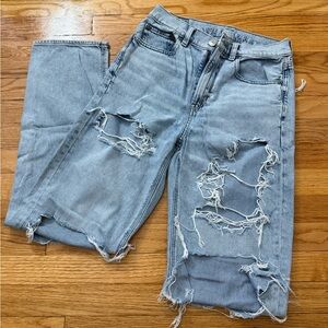 American Eagle Outfitters Light Blue Distressed Boyfriend Jeans